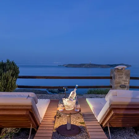 Aegean View - Seaside Apartment In Syros Azolimnos Exterior photo